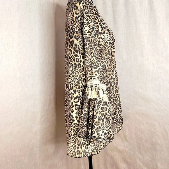 LUXE‎ MODA Oversized Leopard Print Ruffled Blouse Small - Picture 6 of 8